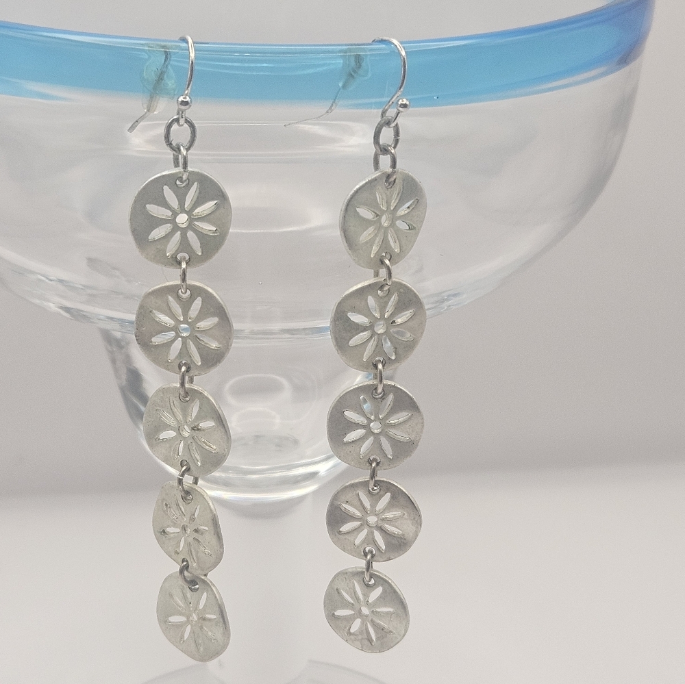 Gently Used Silver Sanddollor Drop Earings